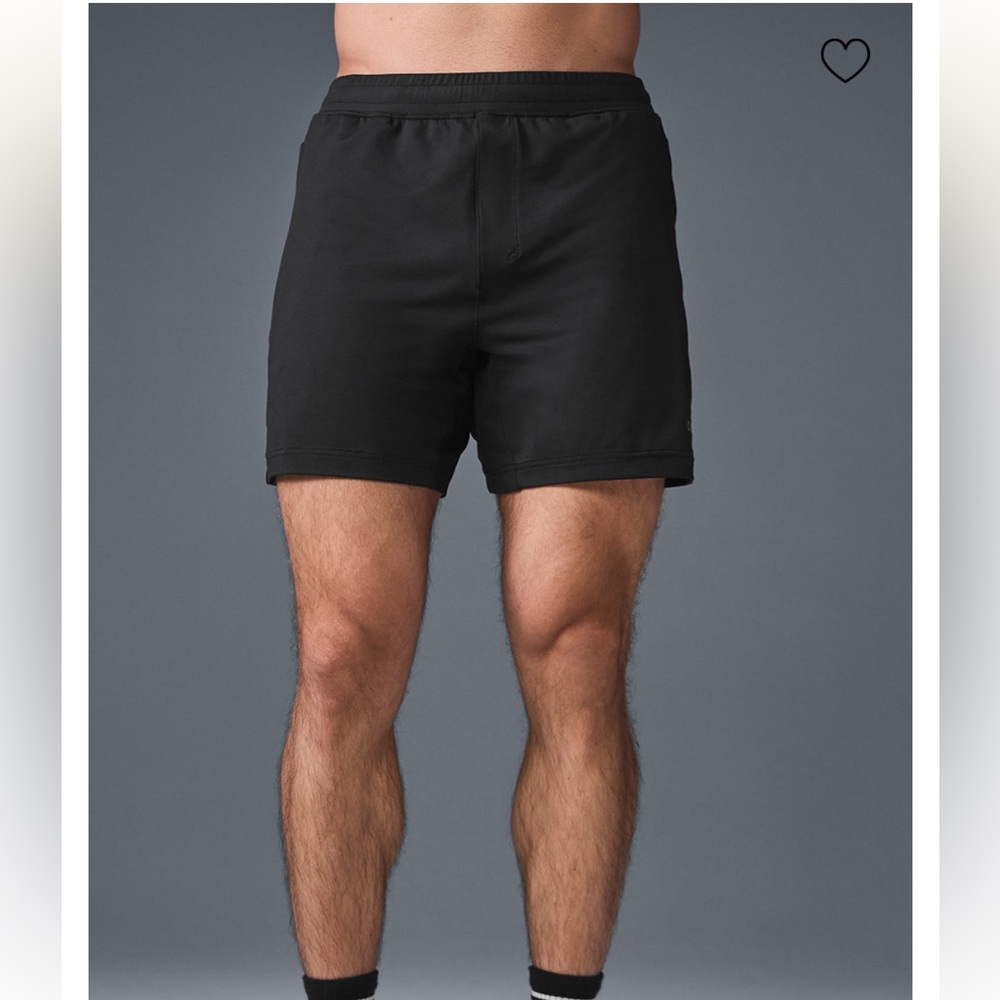 9TH RESTOCK ALO Men’s *Conquer React Performance” Short 7” Inseam (M)